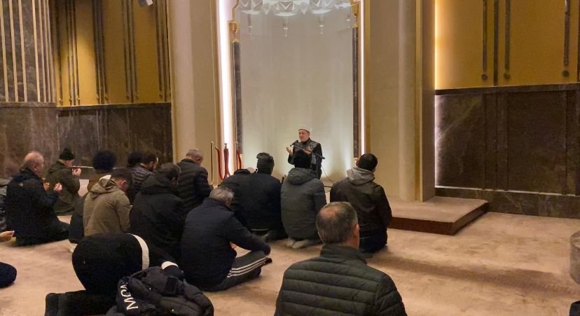 İstanbul'da şehitler için camilerde dua edildi