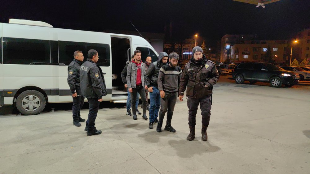 Bursa'da çok sayıda kaçak göçmen yakalandı