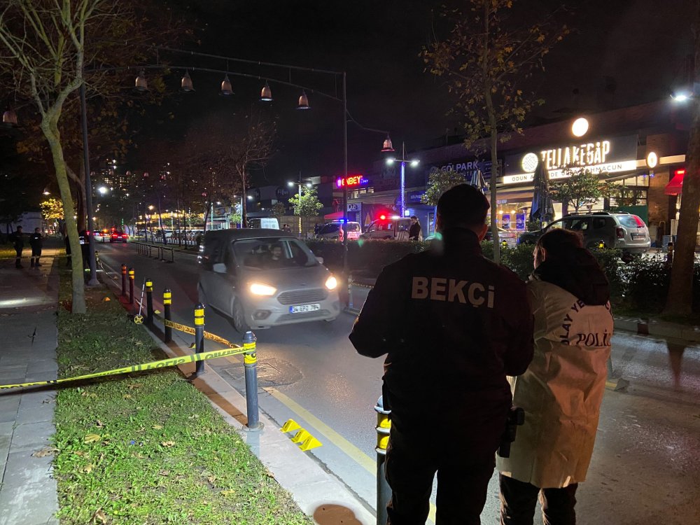 İstanbul'da gece kulübüne uzun namlulu silahla saldırı