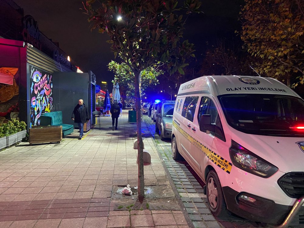 İstanbul'da gece kulübüne uzun namlulu silahla saldırı