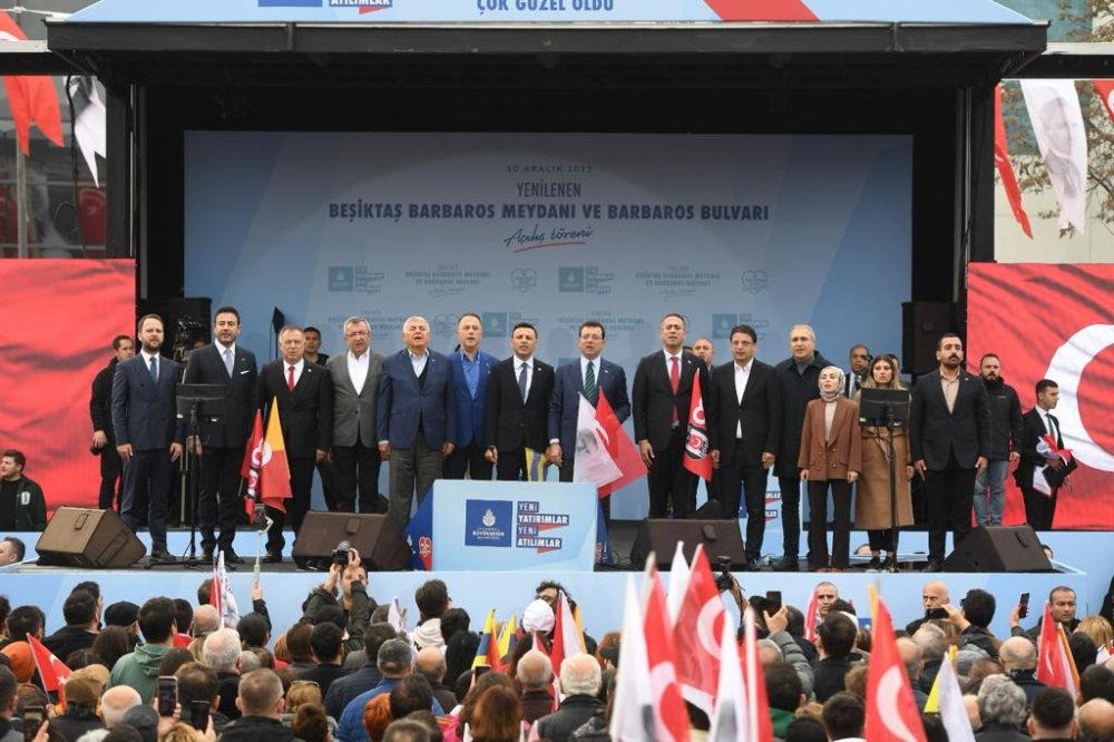 Beşiktaş’ta Barbaros Bulvarı ve Meydanı için açılış töreni gerçekleştirildi
