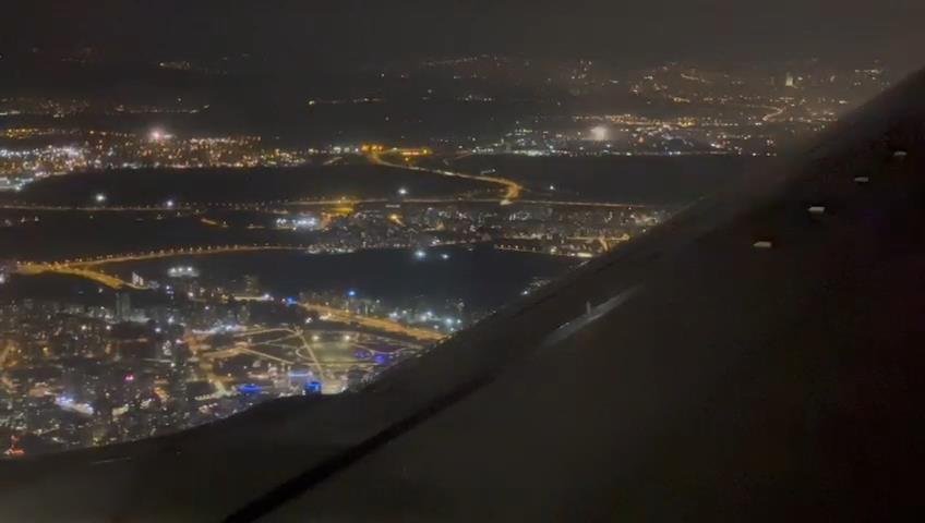 İstanbul'da havai fişek gösterileri uçaktan böyle görüntülendi