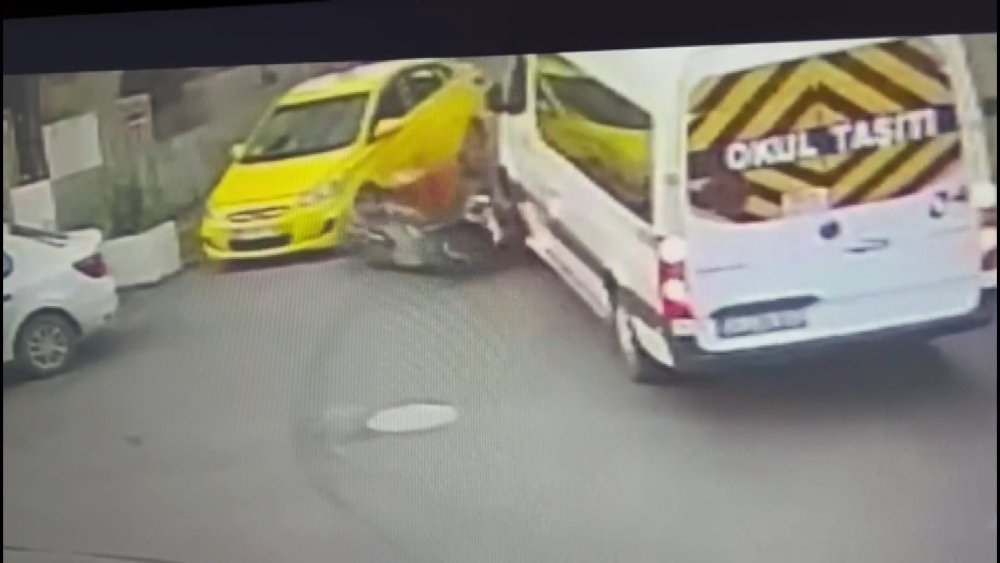 Taksideki yolcunun açtığı kapıya çarpan motokurye öldü: 'Biz yine ölüyoruz kimse ceza almıyor'
