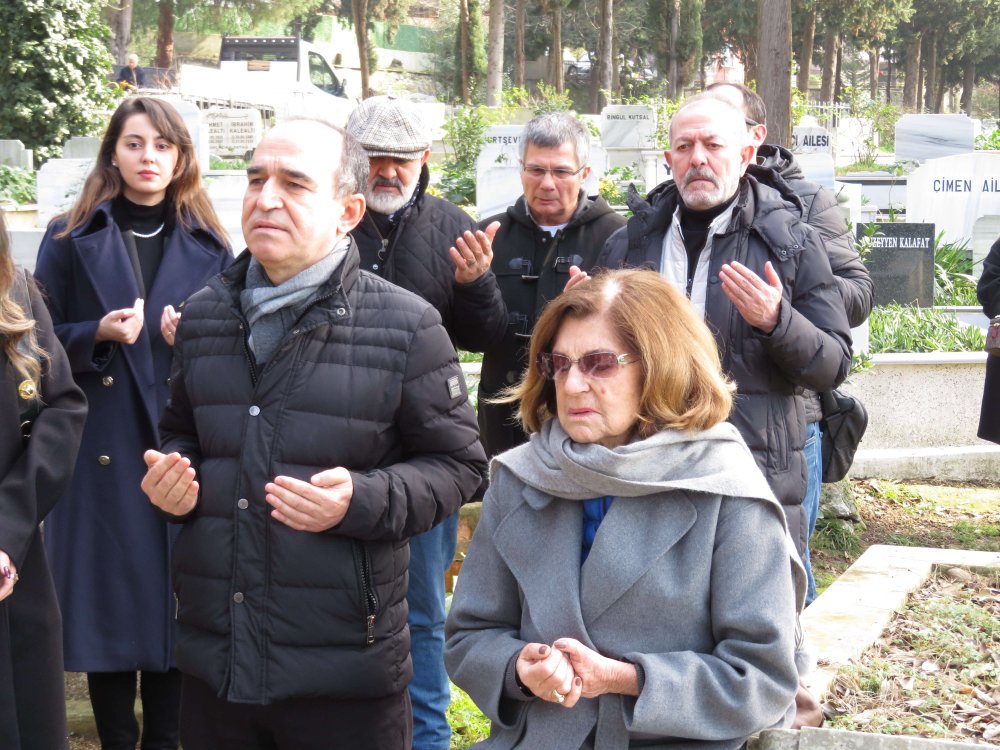 Mehmet Ali Birand mezarı başında anıldı