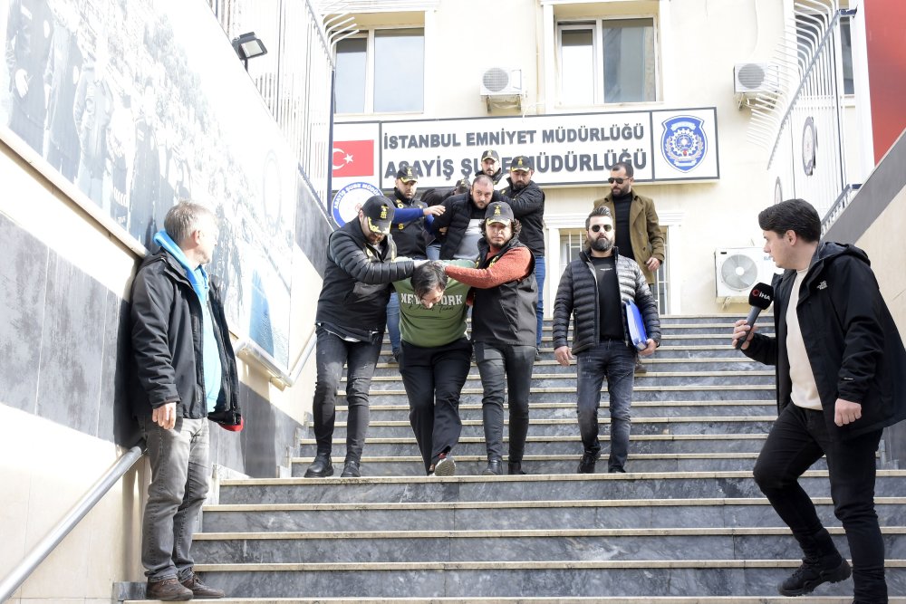 İstanbul'da 5 milyon liralık gasp: Bankadan çıkar çıkmaz para dolu poşetleri alıp kaçtılar