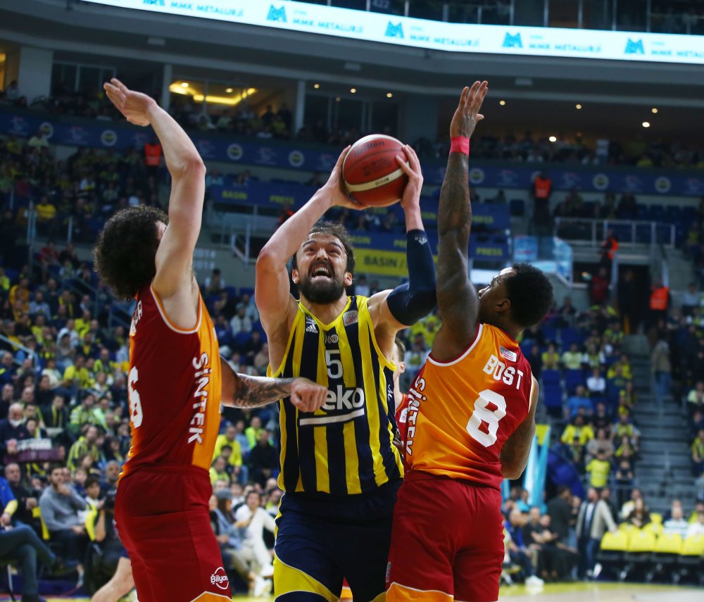 Basketbol derbisinde galip Fenerbahçe Beko!