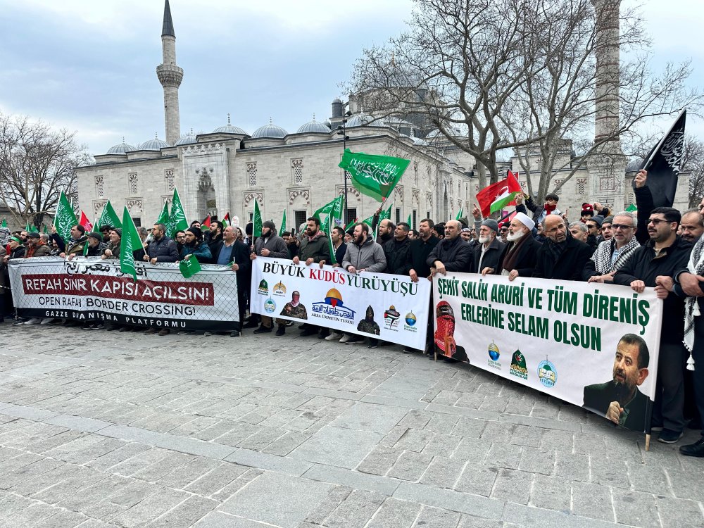 Gazze Dayanışma Platformu Fatih'te yürüyüş düzenledi