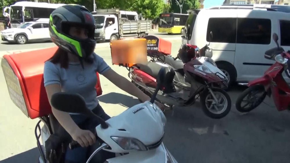 Kuyumcuyu soymaya çalışan kadın 2 yıl önce motokuryelik yaparak gündeme gelmişti
