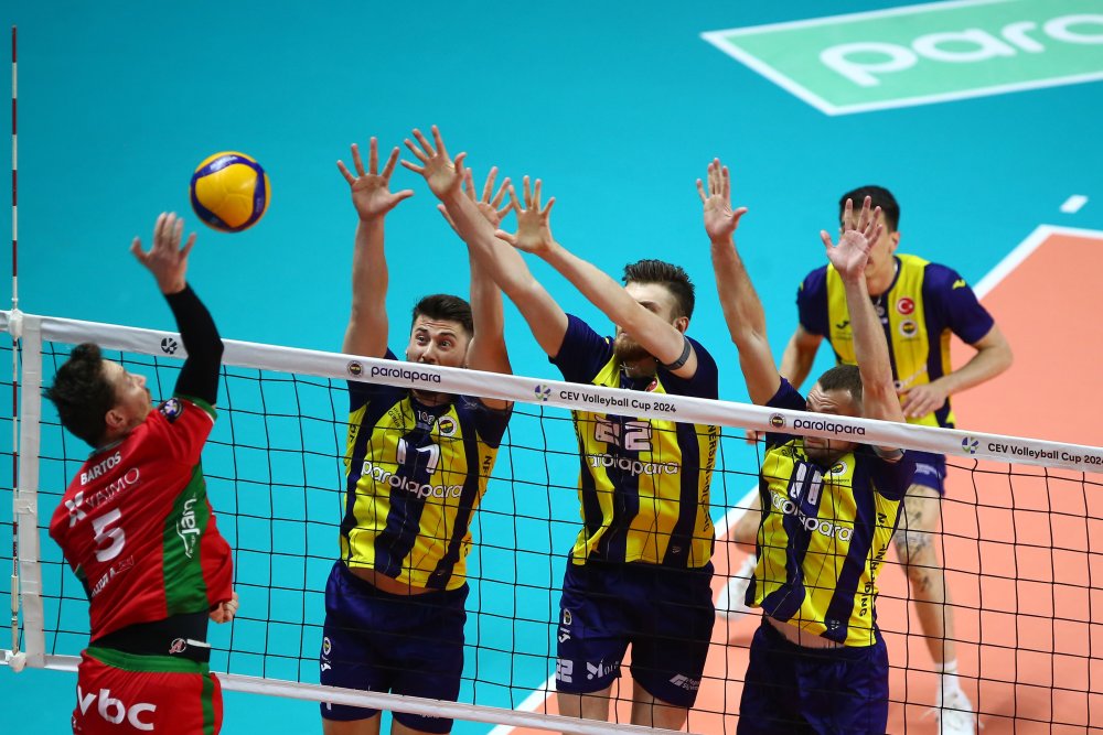 Fenerbahçe, CEV Kupası'nda yarı finalde