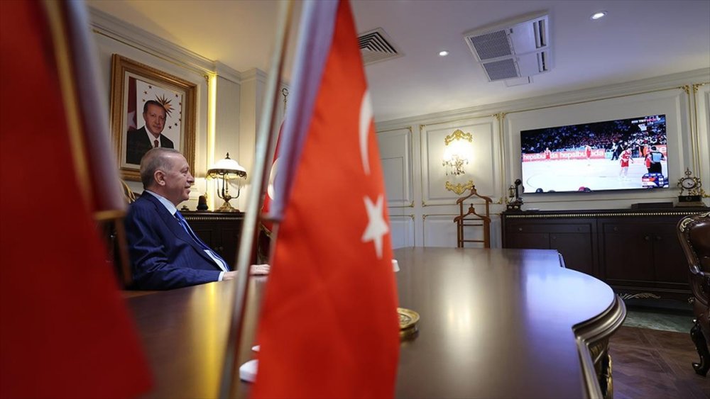 Erdoğan, A Milli Basketbol Takımı'nın maçını izledi