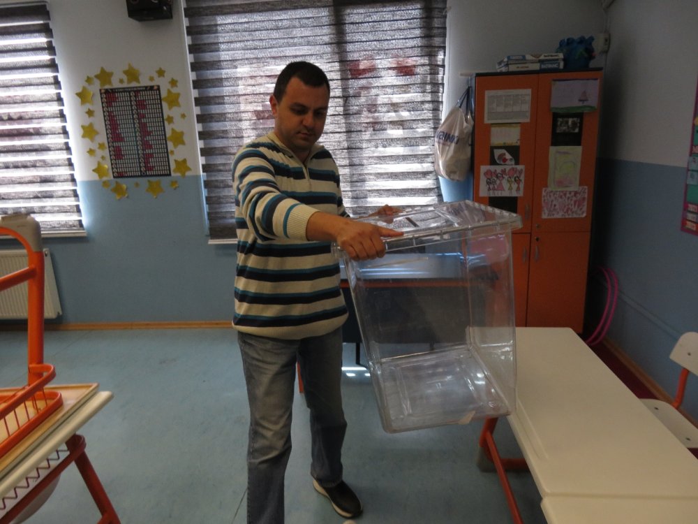 İstanbul'da seçim hazırlıkları tamamlandı: Sandıklar kuruldu