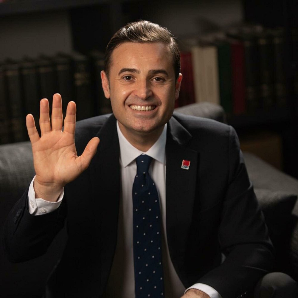 Balıkesir’de CHP’li Ahmet Akın başkan seçildi