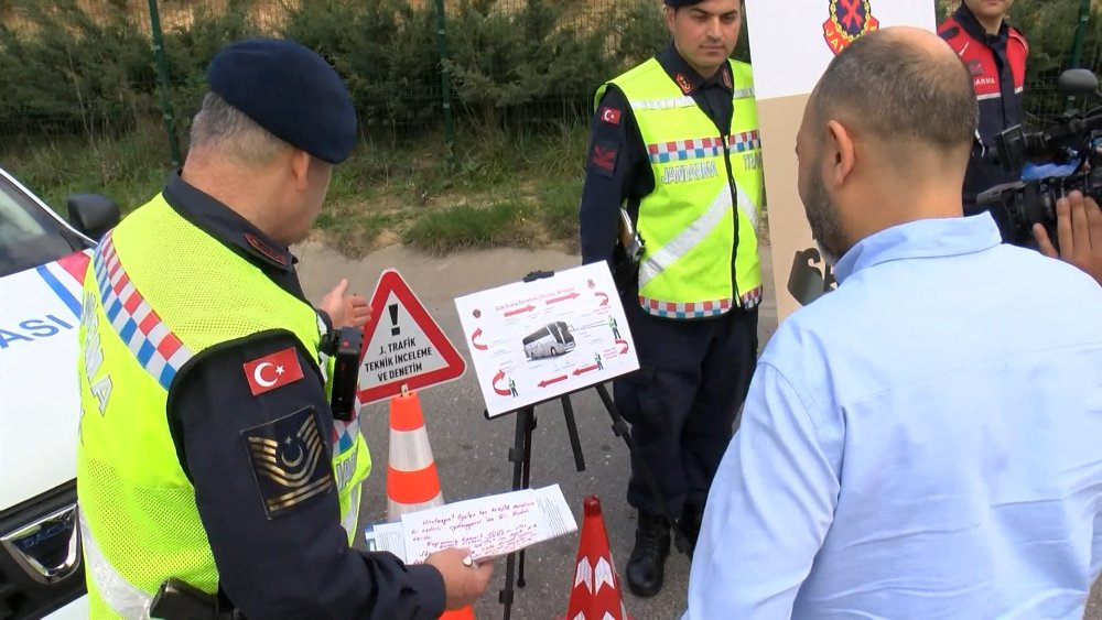 Jandarma ekipleri İstanbul'da bayram tatili öncesi denetime çıktı