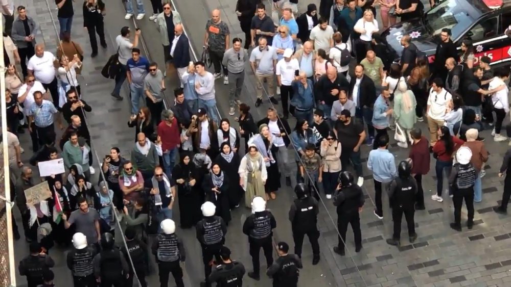Beyoğlu'nda İsrail protestosu: 2 emniyet görevlisi açığa alındı