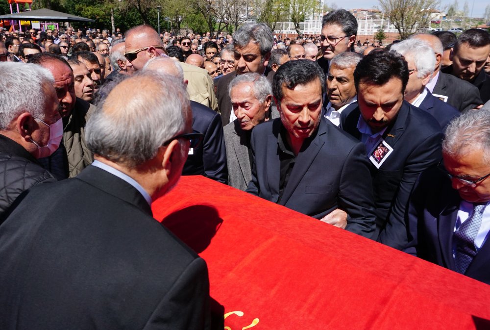 CHP İl Başkanının oğlu son yolculuğuna uğurlandı: Cenazeye Kemal Kılıçdaroğlu da katıldı