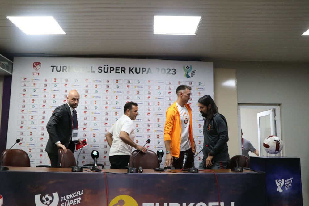Okan Buruk ve Muslera'dan Süper Kupa açıklaması
