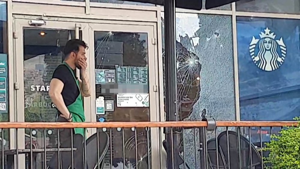 Starbucks şubesine saldırıda gözaltılar