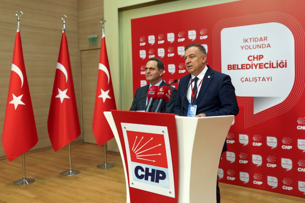 CHP Genel Başkan Yardımcısı Zeybek: Belediyeleri cezalandırmak milleti cezalandırmaktır