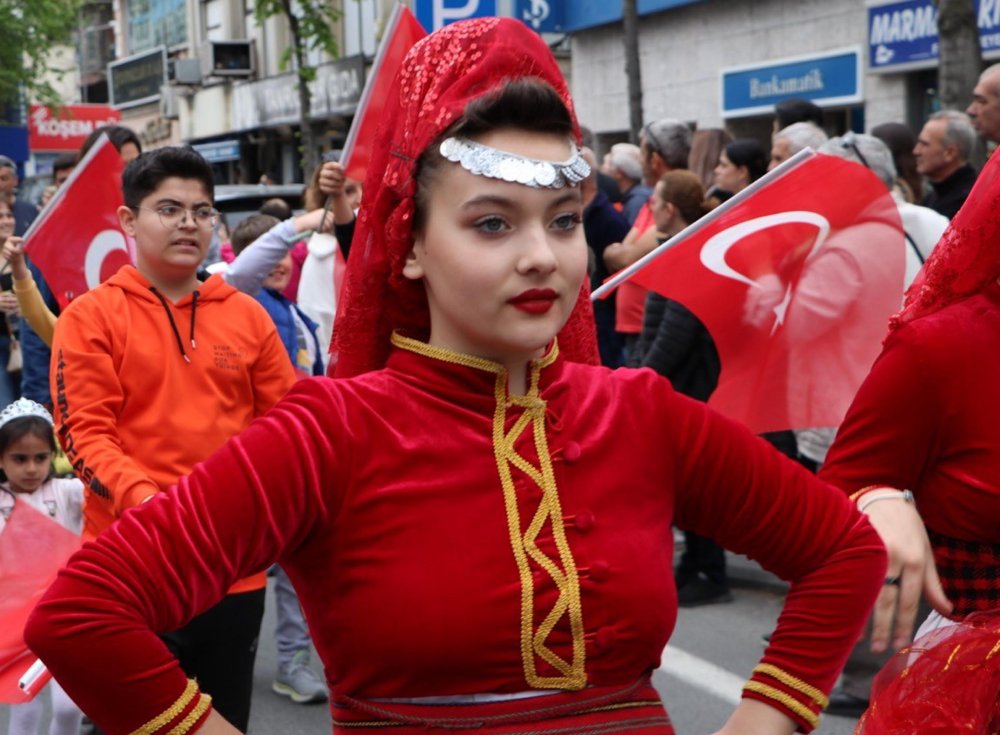 23 Nisan kutlamaları, Balkanlardan gelen çocukların katılımıyla başladı
