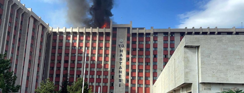 Trakya Üniversitesi Tıp Fakültesi Hastanesi çatısında yangın: Çok sayıda ekip sevk edildi