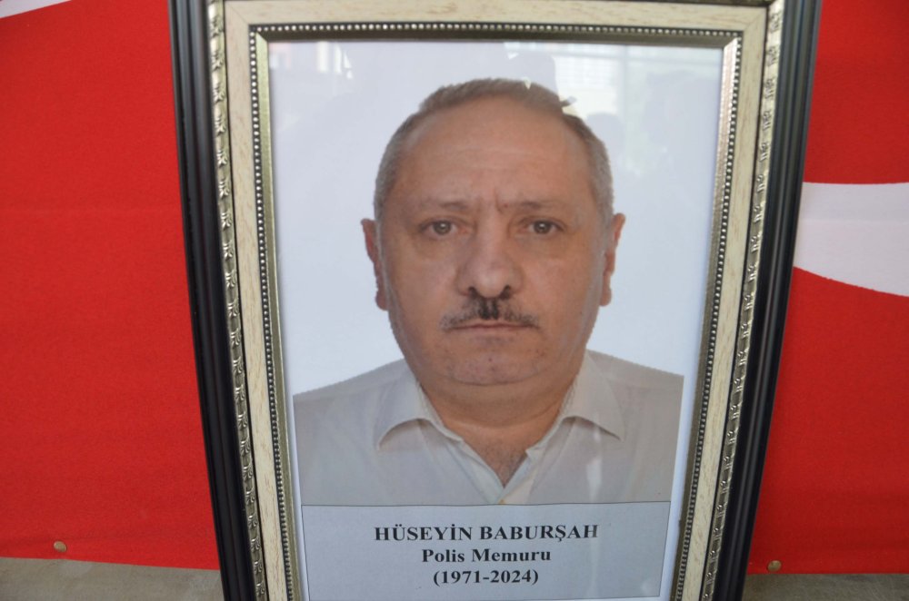 Görevi başında kriz geçirerek şehit olan polis memuru, Aydın'da toprağa verildi