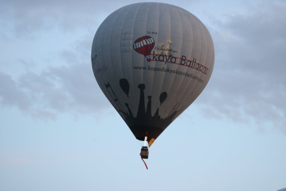 Kapadokya'da balonlar, 19 Mayıs için havalandı