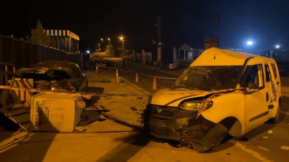 Çatalca'da otomobil ile hafif ticari araç kazaya karıştı