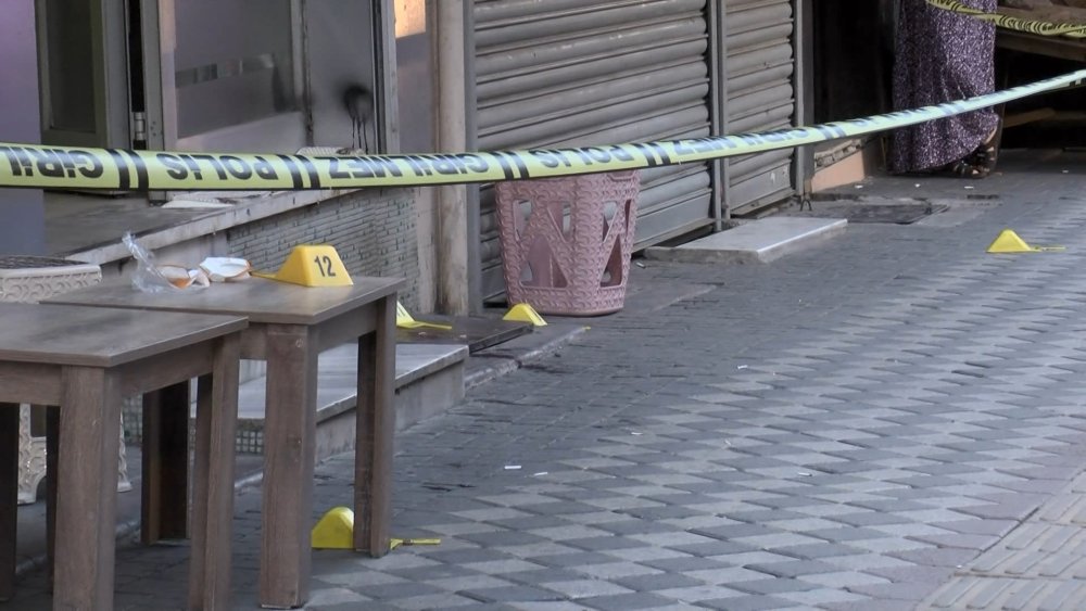 İstanbul Bahçelievler'de kafeye silahlı saldırı