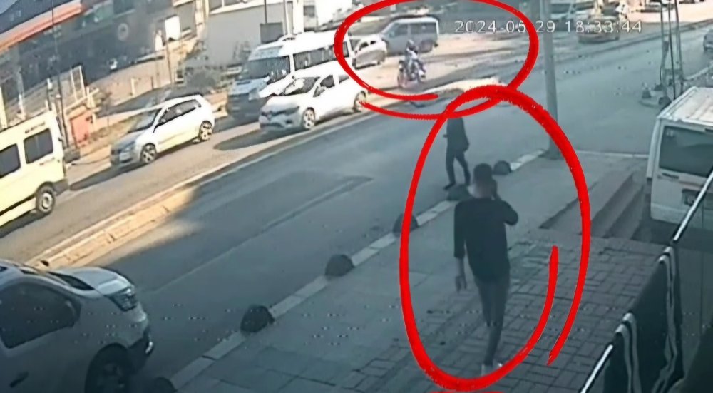 Bağcılar'da motosikletliye silahlı saldırı!