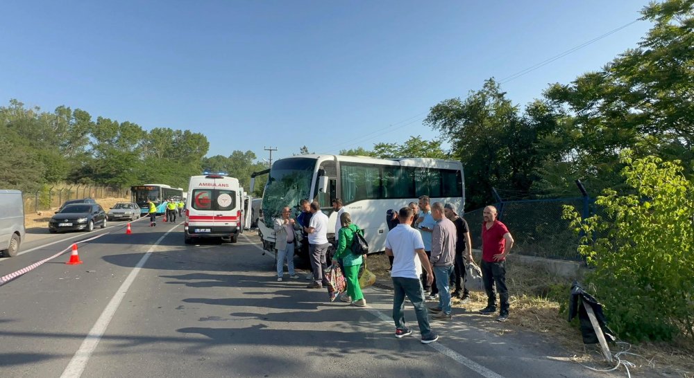 Tekirdağ'da feci kaza! İşçi servis midibüsü ile minibüs çarpıştı: Ölü ve yaralılar var