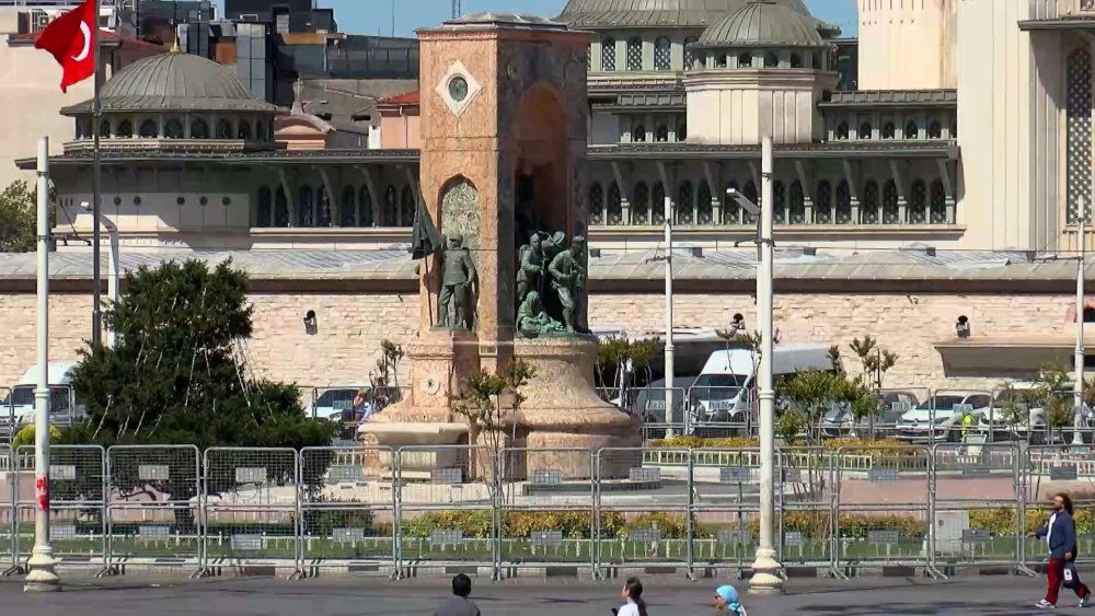 Taksim Meydanı bugün yaya girişine kapatıldı