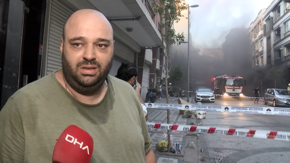 Zeytinburnu'nda çıkan yangında vatandaşlar itfaiye ekiplerine ayran ve su ikram etti
