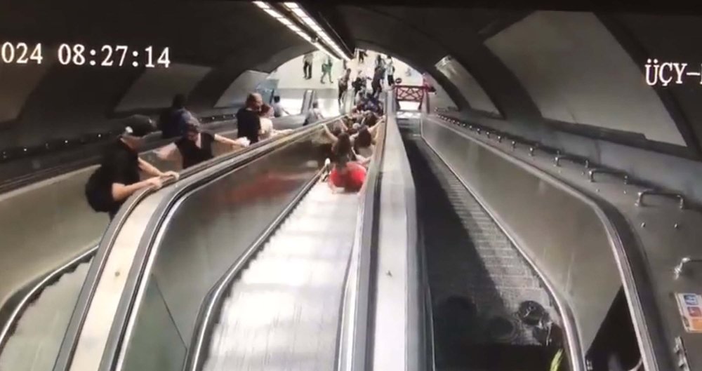 9 kişi yaralanmıştı: İzmir metrosundaki yürüyen merdiven faciası kamerada