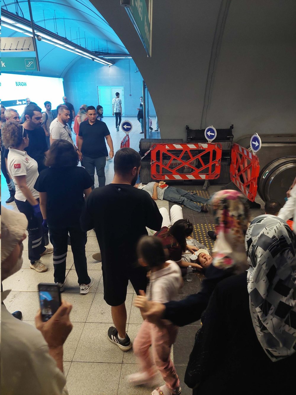 9 kişi yaralanmıştı: İzmir metrosundaki yürüyen merdiven faciası kamerada