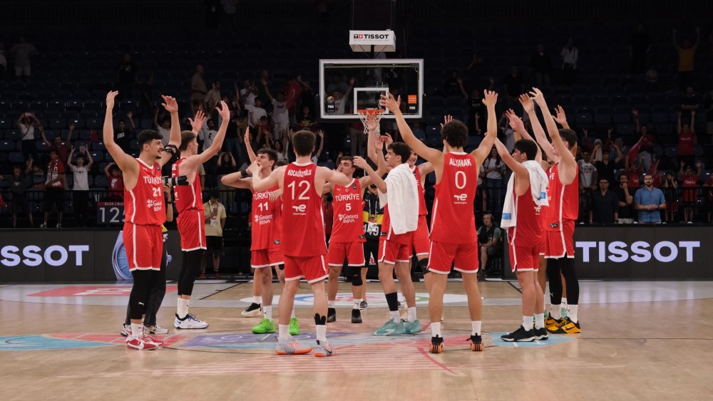 17 Yaş Altı Erkek Basketbol Milli Takımı, Dünya Kupası’nda yarı finaline yükseldi