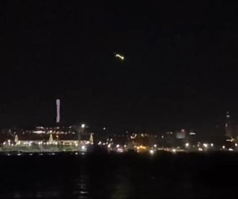 FSM köprüsünün üzerinden düşen meteor geceyi aydınlattı!