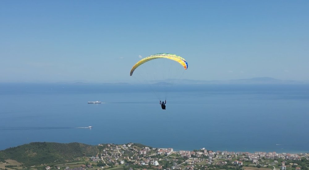 Yalova'da "Marmara Yamaç Paraşütü Yarışması"
