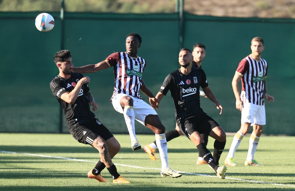 Beşiktaş, hazırlık maçında Bandırmaspor ile golsüz berabere kaldı