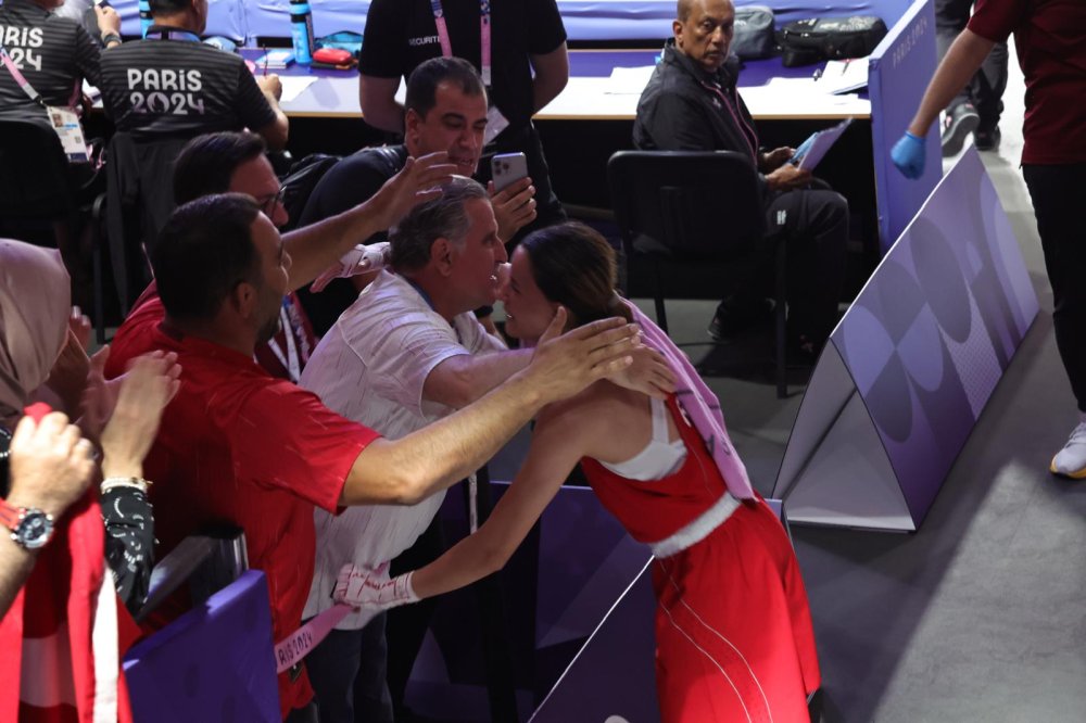 Milli boksör Hatice Akbaş, yarı finale yükseldi