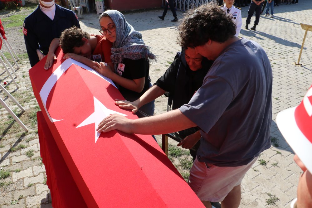 Somali şehidi Uzman Çavuş Ünlü, toprağa verildi