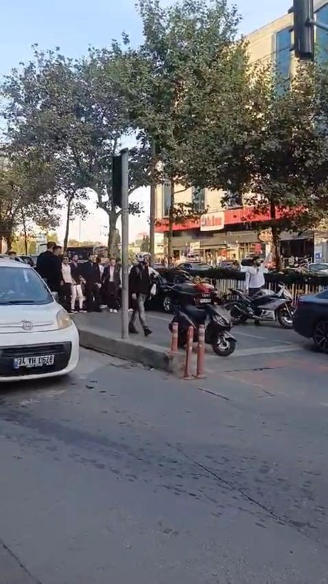 Sultangazi'de yolu kapatan düğün konvoyuna para cezası kesildi