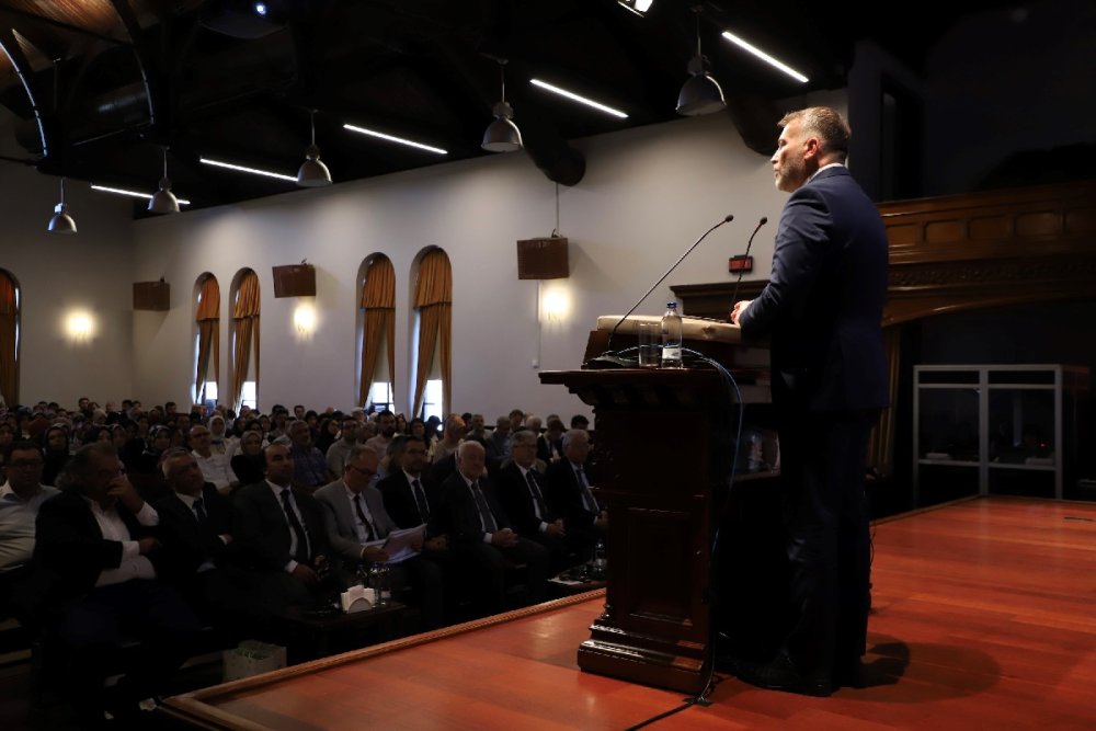 Türkiye'de eğitimin geleceği İstanbul Eğitim Konferansı'nda tartışıldı