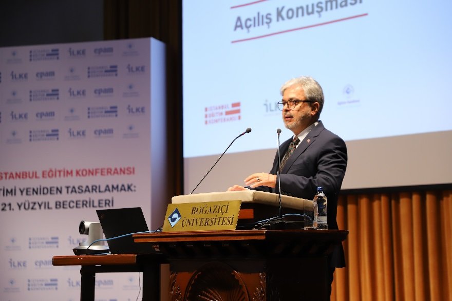 Türkiye'de eğitimin geleceği İstanbul Eğitim Konferansı'nda tartışıldı