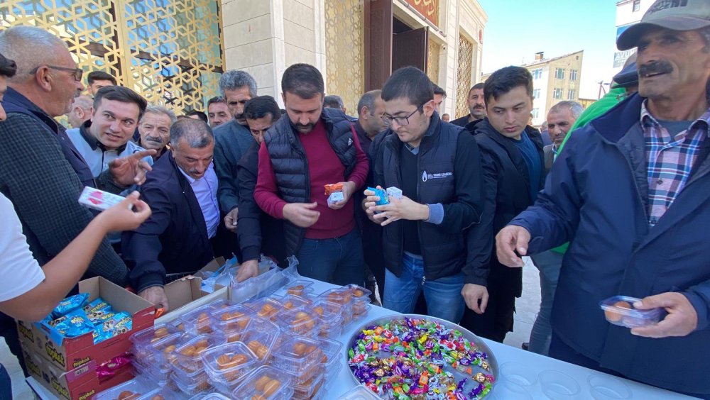 Kars'ta şehit polis Şeyda Yılmaz için lokma döktürdüler